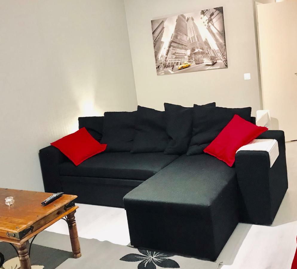 Kemi City L Near Snowcastle, 2 Rooms, Kitchen, Glazed Balcony, Free Parking On Street ภายนอก รูปภาพ