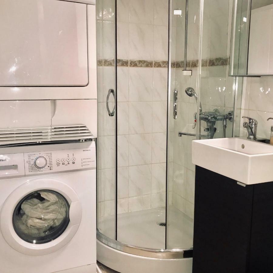Kemi City L Near Snowcastle, 2 Rooms, Kitchen, Glazed Balcony, Free Parking On Street ภายนอก รูปภาพ
